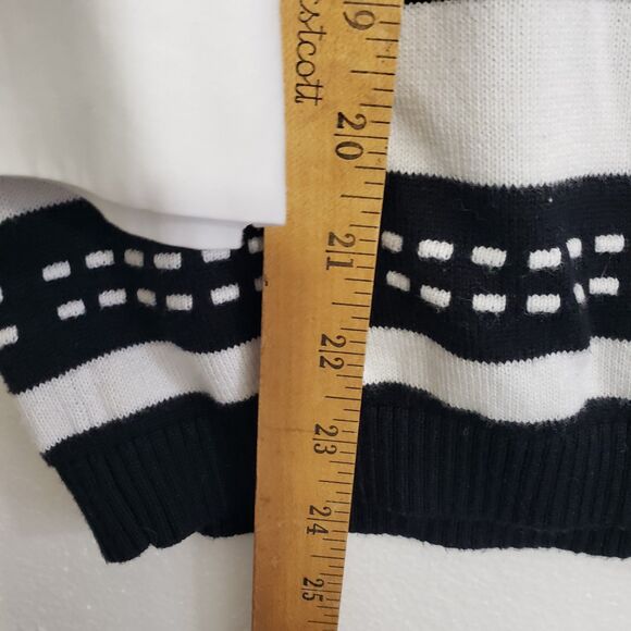 Alfred Dunner Women's Petite PXL Black and White Blouse and Sweater Combo - Picture 5 of 7